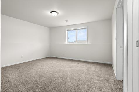 907 30th Avenue W West Fargo ND 58078