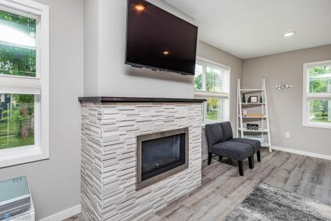 624 10th Avenue N Fargo ND 58102