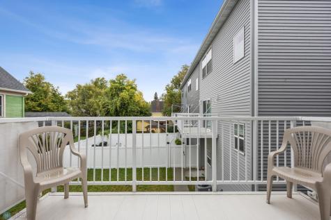 624 10th Avenue N Fargo ND 58102