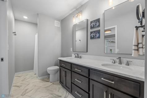 624 10th Avenue N Fargo ND 58102