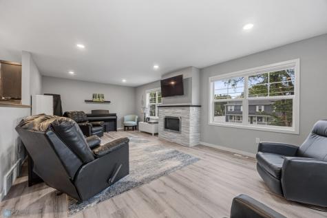 624 10th Avenue N Fargo ND 58102