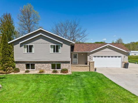 5916 Galaxy Road Saint Augusta MN 56301