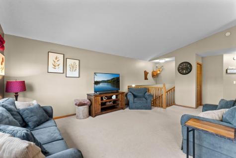 5916 Galaxy Road Saint Augusta MN 56301
