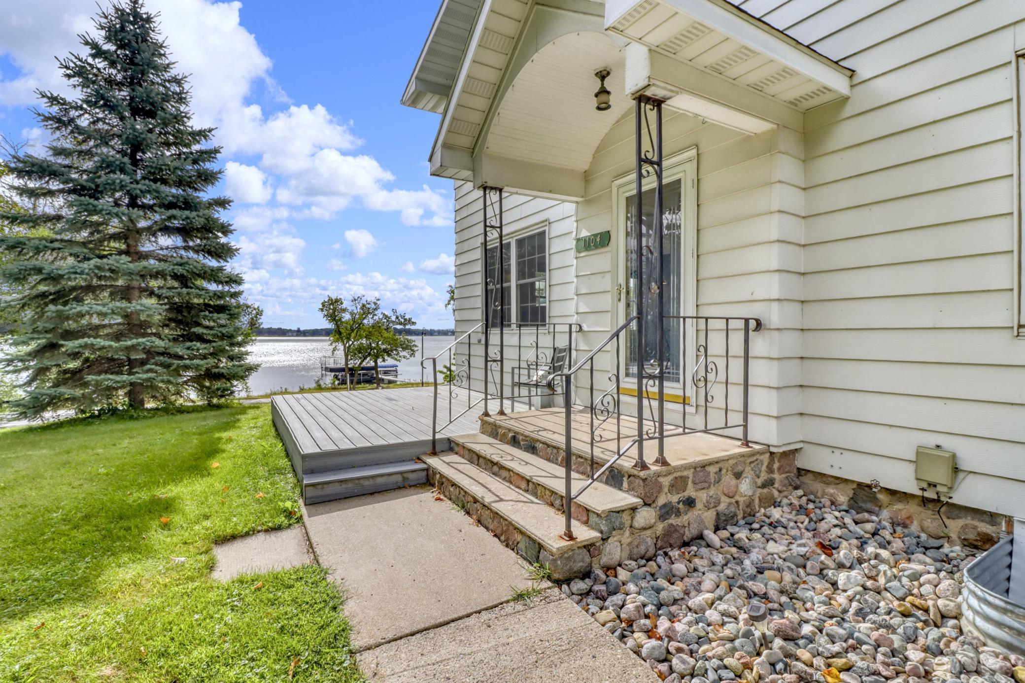 1104 W Lake Drive Detroit Lakes MN 56501