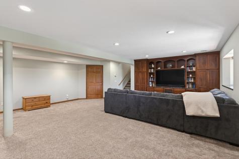 7148 Maryland Circle Savage MN 55378