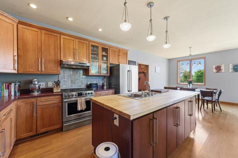 1904 Lake Drive Northfield MN 55057