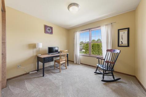 1904 Lake Drive Northfield MN 55057
