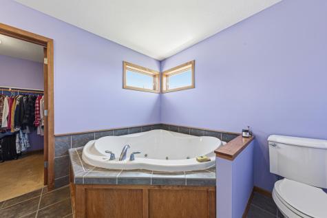 1904 Lake Drive Northfield MN 55057