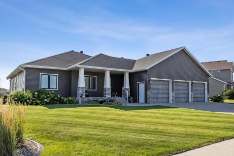 5932 Autumn Drive S Fargo ND 58104