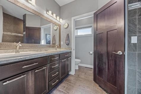 5932 Autumn Drive S Fargo ND 58104