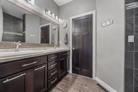 5932 Autumn Drive S Fargo ND 58104