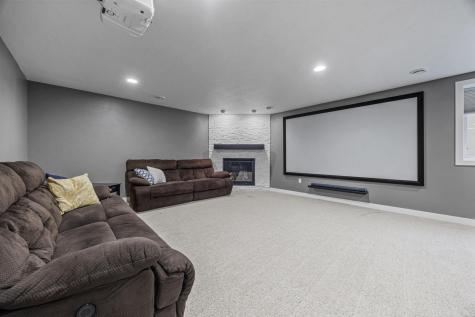 5932 Autumn Drive S Fargo ND 58104