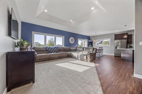 5932 Autumn Drive S Fargo ND 58104