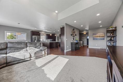 5932 Autumn Drive S Fargo ND 58104