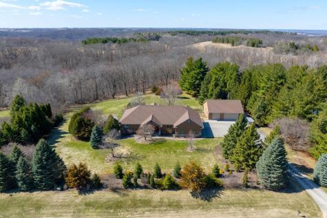30915 Hay Creek Hills Drive Red Wing MN 55066