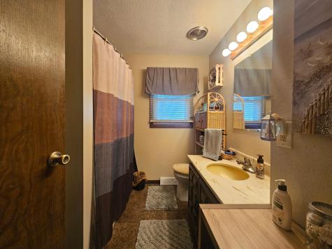 306 Enterprise Drive Mooreton ND 58061