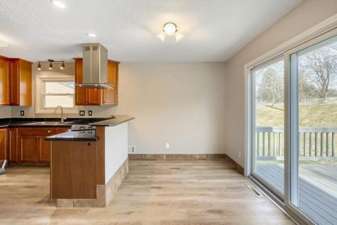 4668 Penkwe Way Eagan MN 55122