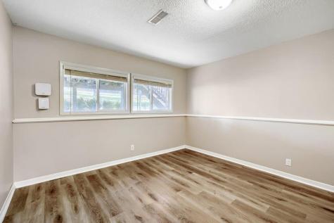 4668 Penkwe Way Eagan MN 55122