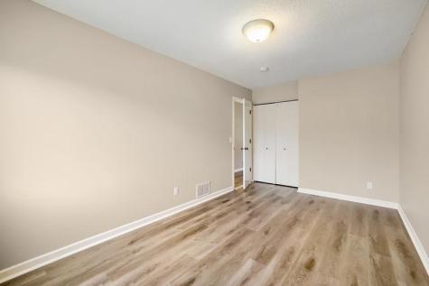 4668 Penkwe Way Eagan MN 55122