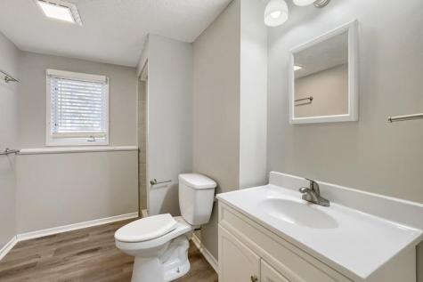 4668 Penkwe Way Eagan MN 55122