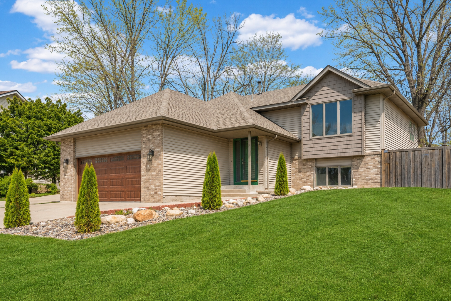 2916 Frank Street Maplewood MN 55109
