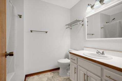 2916 Frank Street Maplewood MN 55109