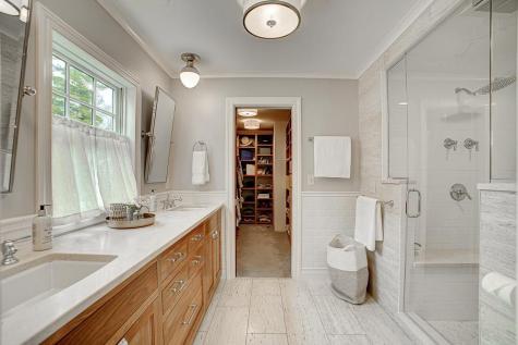121 Courtland Street Excelsior MN 55331