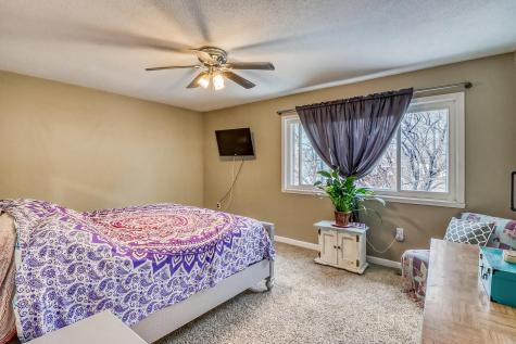 622 12th Avenue E West Fargo ND 58078