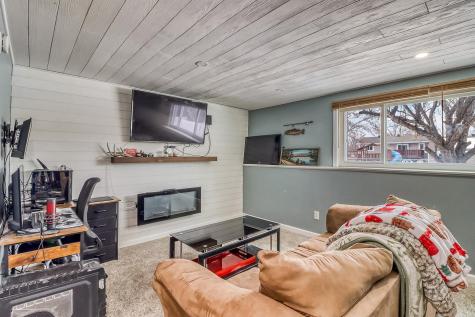 622 12th Avenue E West Fargo ND 58078