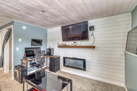 622 12th Avenue E West Fargo ND 58078