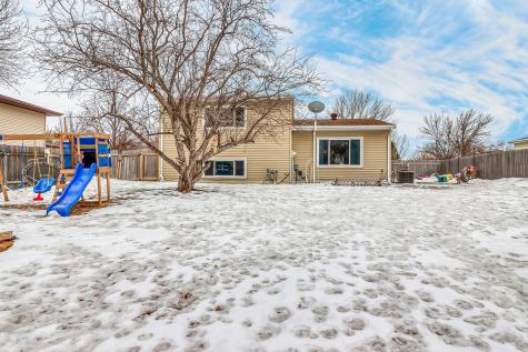 622 12th Avenue E West Fargo ND 58078