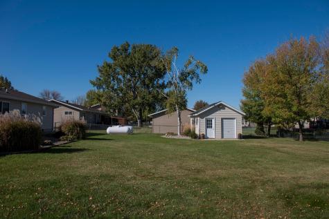 706 3rd Avenue NE Hillsboro ND 58045