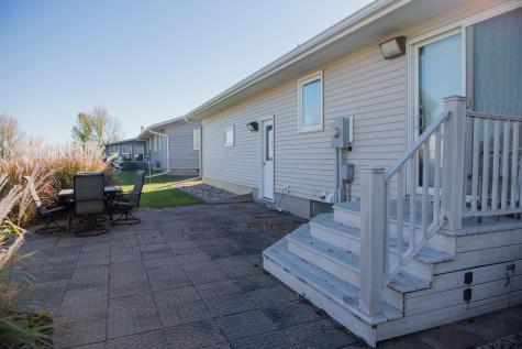 706 3rd Avenue NE Hillsboro ND 58045