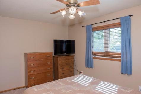 706 3rd Avenue NE Hillsboro ND 58045