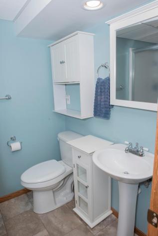 706 3rd Avenue NE Hillsboro ND 58045