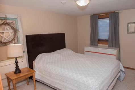 706 3rd Avenue NE Hillsboro ND 58045