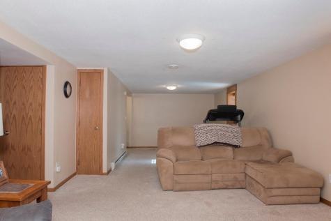 706 3rd Avenue NE Hillsboro ND 58045