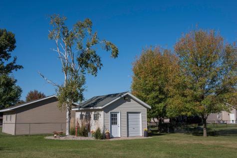 706 3rd Avenue NE Hillsboro ND 58045