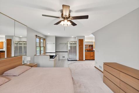 14722 Oak Run Lane Burnsville MN 55306