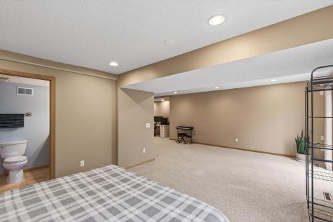 14722 Oak Run Lane Burnsville MN 55306