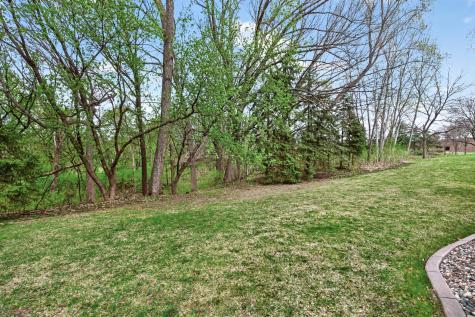 14722 Oak Run Lane Burnsville MN 55306