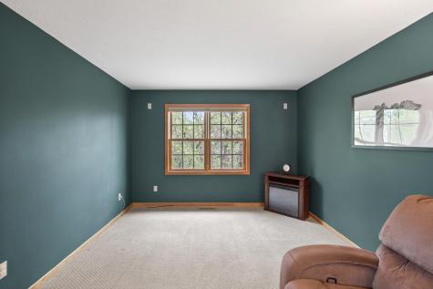 14722 Oak Run Lane Burnsville MN 55306