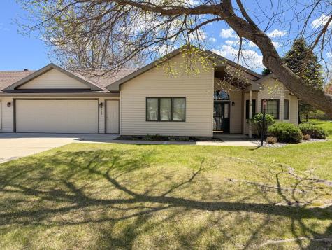 2206 Arrowwood Court Fergus Falls MN 56537