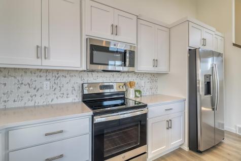 6827 30th Street S Fargo ND 58104