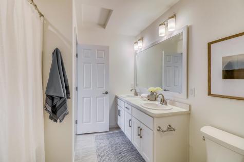 6827 30th Street S Fargo ND 58104