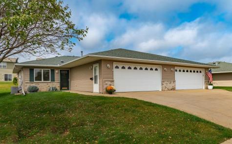 1821 Clubhouse Drive NE Stewartville MN 55976