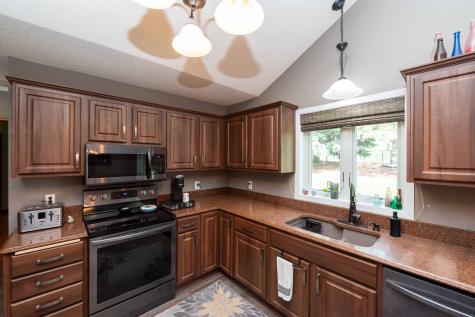 9343 Hillside Trail S Cottage Grove MN 55016