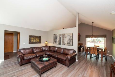 9343 Hillside Trail S Cottage Grove MN 55016