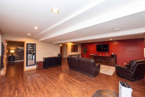 9343 Hillside Trail S Cottage Grove MN 55016