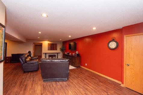 9343 Hillside Trail S Cottage Grove MN 55016
